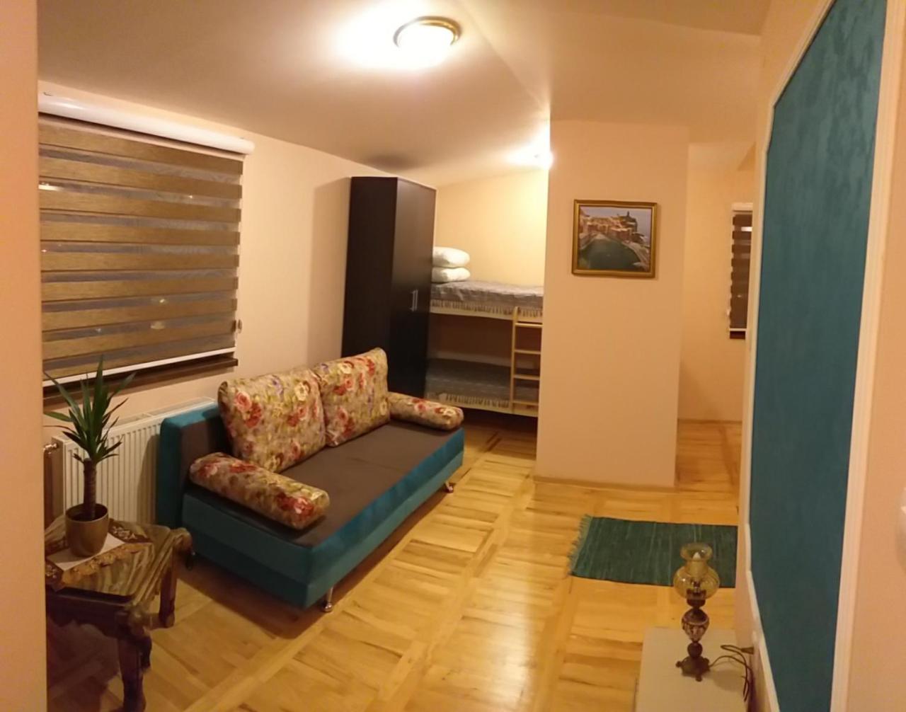 Bolonja 1 Apartment Uzice Ngoại thất bức ảnh